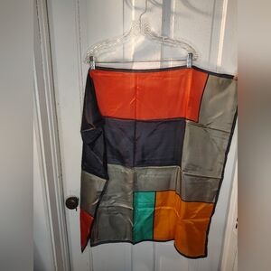 Vintage Silk Scarf 🎂🎁 32 Inch Square